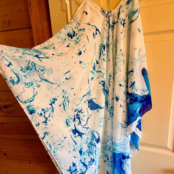 Swin coverup - Picture 3 of 3